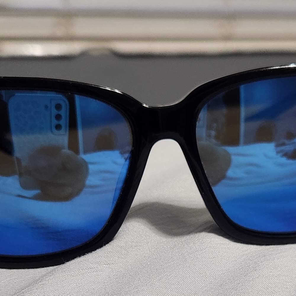 Costa Maya Sunglasses Polairzed Glass Blue Lens. No Scratches